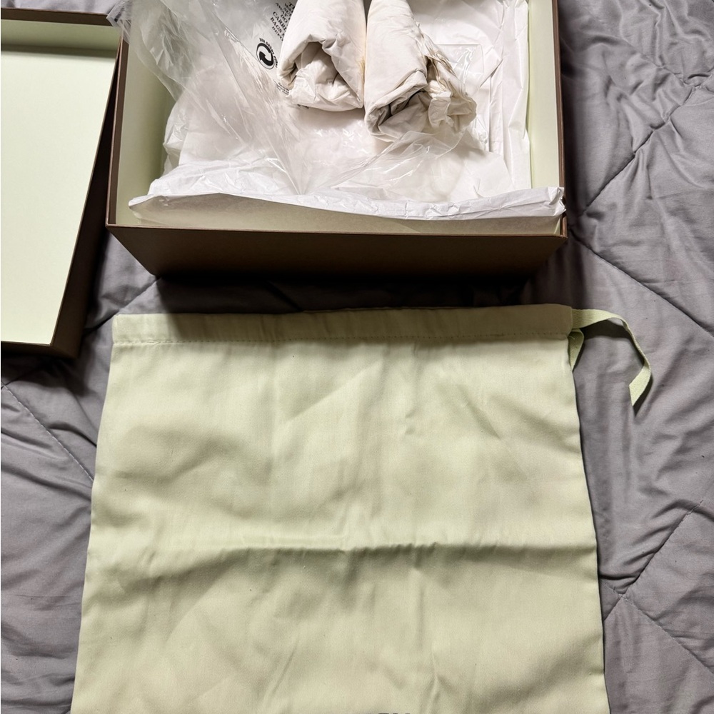Burberry Checkered White and Tan Sneakers used in good condition! 500 or BO - Picture 6 of 6
